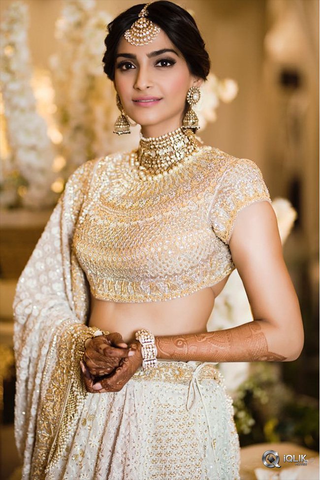Sonam-Kapoor-and-Anand-Ahuja-Wedding-Photos